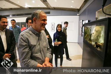 دیدار احمد مسجدجامعی از نمایشگاه" رویکردها و گرایش ها در هنر معاصر ایران"در گالری پردیس ملت