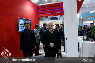 حضور معاون هنری وزیر فرهنگ و ارشاد اسلامی در غرفه هنرآنلاین