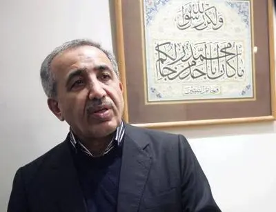 معرفی دبیر «کاتبان سوره حمد» شانزدهمین جشنواره تجسمی فجر