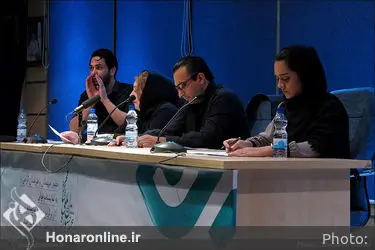 نمایشنامه خوانی نمایش "نگران نباش آدامس بجو" 