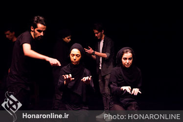 نمایش «مصلوب» در تماشاخانه مهرگان