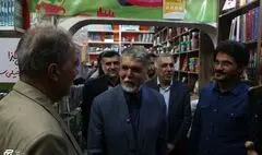 وزارت فرهنگ و ارشاد اسلامی از کسانی که با چنگ و دندان محیط‌های فرهنگی را زنده نگه می‌دارند حمایت می‌کند