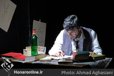 نمایش "گفتگوی شبانه" در خانه نمایش