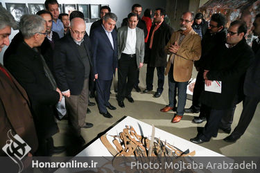 بازدید وزیر ارشاد ، وزیر راه و معاونت هنری از نمایشگاه آثار جشنواره هنرهای تجسمی فجر