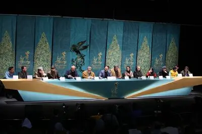 محمدرضا ورزی:ما نمی‌توانستیم تمام ابعاد زندگی پروین را در یک فیلم نشان دهیم 