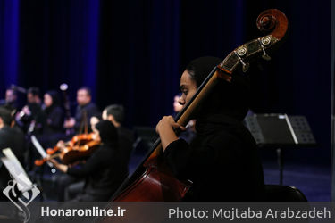 اجرای قطعه "نی نوا" توسط ارکستر ملی ایران