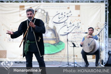 ویژه‌ برنامه «نوای عرشیان و مشق فرشیان» در محوطه تئاتر شهر