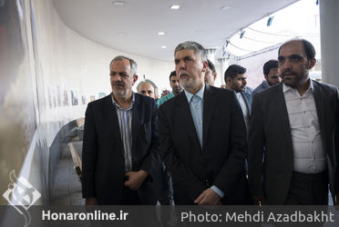 نمایشگاه گروهی "خانه‌ای که سیل برد، مهری که سیل آورد" در ايوان انتظار متروى ميدان وليعصر(عج)