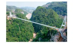 افتتاح «اژدهای سفید»؛ طولانی‌ترین پل شیشه‌ای جهان در ویتنام