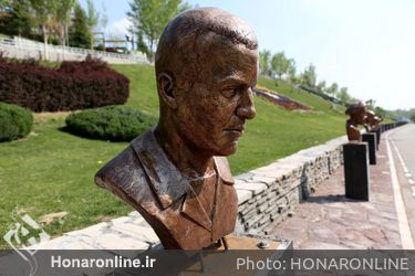 نصب سردیس شهدا در بوستان جوانمردان