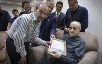 عیادت و تجلیل از استاد موسیقی عبدالوهاب شهیدی