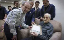 عیادت و تجلیل از استاد موسیقی عبدالوهاب شهیدی