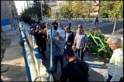 آغاز عملیات برداشت سازه‌های کارگاهی در حریم مجموعه تئاتر شهر
