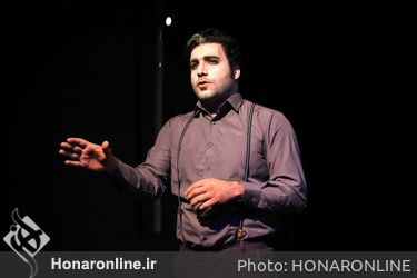 نمایش "تجربه‌های اخیر" در تماشاخانه مهرگان