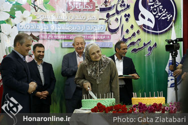 تجلیل از هنرمندان پیشکسوت متولد اردیبهشت ماه و خردادماه 
