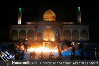 نمایش بزرگ میدانی «تنهاتر از مسیح»