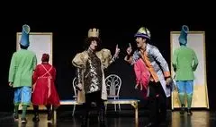 «شاهزاده خانم و کلاغ­‌های تاج طلا» به صحنه رفت