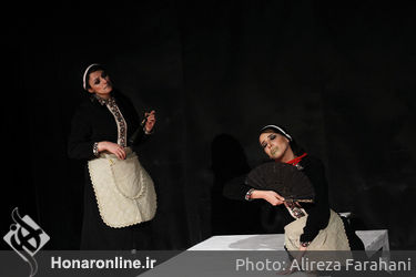 نمایش "کلفت‌ها" در موزه استاد عزت الله انتظامی‎