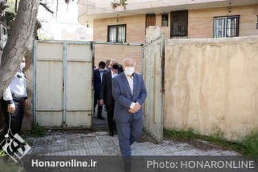 مراسم رونمایی از سردیس "سیمین دانشور" در خانه موزه سیمین و جلال