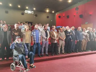 نشان رسول در دست بزرگان سینمای دفاع‌ مقدس؛ به هنرمندان بی‌توجه نباشیم