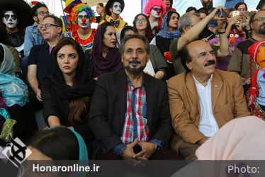 شادپیمایی عروسک‌ها در بوستان آب و آتش‎