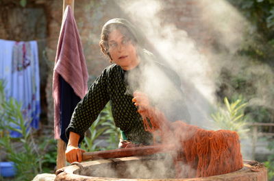 یکی از تلاش‌های چالش‌برانگیز در سینمای ایران / نگاهی به فیلم "بنفشه‌ آفریقایی" به کارگردانی مونا زندی حقیقی