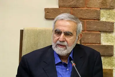 عبدالحمید نقره‌کار: معماری و شهرسازی امروز کشور هویت عقلانی ندارد / برای رسیدن به معماری اسلامی - ایرانی باید در نظر ایده‌آلیست و در عمل نسبی‌گرا باشیم