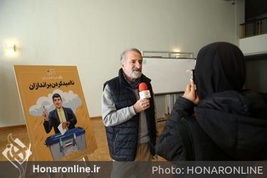 حضور اهالی فرهنگ و هنرمندان پای صندوق رای تالار وحدت