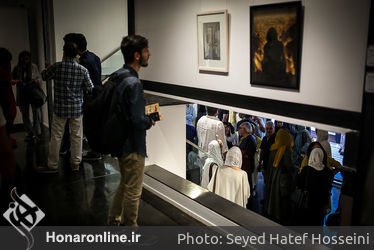 نمایشگاه گروهی نقاشی "و این منم" در گالری ایوان