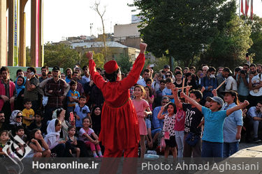 اولین روز از هفدهمین جشنواره بین‌المللی تئاتر عروسکی تهران- مبارک