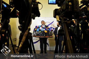 بزرگداشت حکیم نظامی برنامه ویژه آیین بزرگداشت حکیم نظامی با حضور شخصیتهای ملی و بین المللی و اهالی فرهنگ و هنر