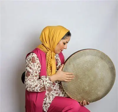 آنسامبل بانوان "ئاسو" و اجرای موسیقی نواحی