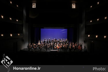 اجرای ارکستر سمفونیک تهران به رهبری شهرداد روحانی در تالار وحدت