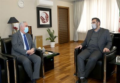 Minister gives top priority to Iran’s cultural ties with regional countries