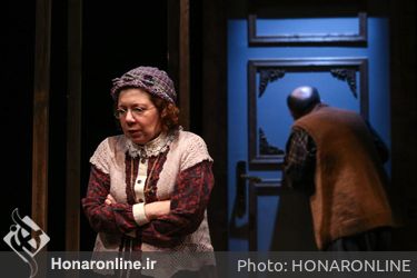 نمایش "خرده نان" در سالن سایه تئاتر شهر