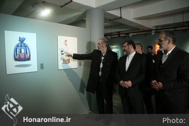 بازدید وزیر فرهنگ از نمایشگاه پانزدهمین جشنواره هنرهای تجسمی