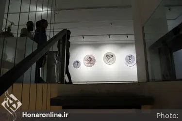 نمایشگاه نقاشی حسنا کارنما در گالری ثالث