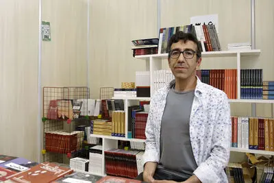 ترجمه‌ای تازه‌ از حمید احیا منتشر می‌شود | زندگی دردآور هنرمندان و برخورد مردم با هنر