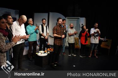 نمایش "حکم" در پردیس تئاتر شهرزاد