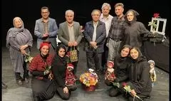 قدردانی از یک پیشکسوت تئاتر عروسکی در تئاتر شهر | تماشای تئاتر دغدغه‌مند را جدی بگیریم