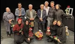 قدردانی از یک پیشکسوت تئاتر عروسکی در تئاتر شهر | تماشای تئاتر دغدغه‌مند را جدی بگیریم