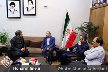 بازدید حسین انتظامی از تئاترشهر 