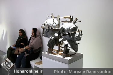 نمایشگاه مجسمه‌های حسین آزادی در گالری اعتماد
