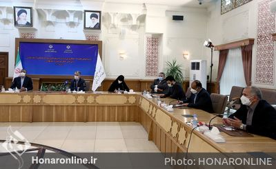 مراسم امضای تفاهم نامه همکاری بین وزارت راه وشهر سازی و وزارت فرهنگ وارشاد اسلامی برای تامین مسکن هنرمندان وخبرنگاران
