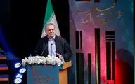 
لزوم هم‌نشینی صاحبان جشنواره با هنرمندان