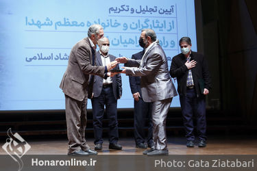مراسم تجلیل و تکریم از ایثارگران و خانواده معظم شهدا و راویان راهیان نور 
