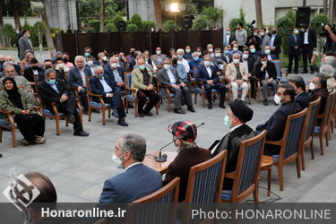 نشست صمیمی رئیس جمهور با هنرمندان و فعالان عرصه فرهنگ و هنر