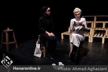نمایش "قوی‌تر" در عمارت نوفل‌لوشاتو