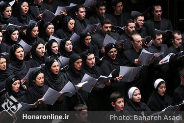  کر نامیرا و فیلارمونیک به رهبری فرهاد هراتی و علیرضا شفقی نژاد در سومین روز جشنواره موسیقی فجر در تالار وحدت