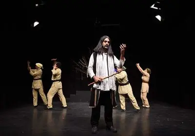  محوریت بیان و روایت‌گری در صحنه / نگاهی به نمایش "تاراج‌نامه" به کارگردانی احسان مالمیر